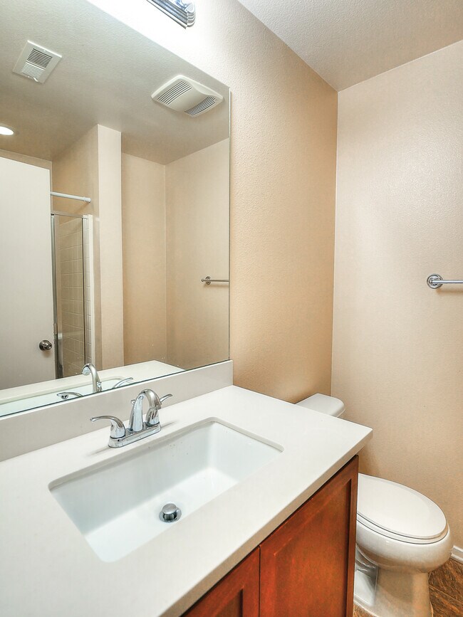 Building Photo - 34212 Woodmont