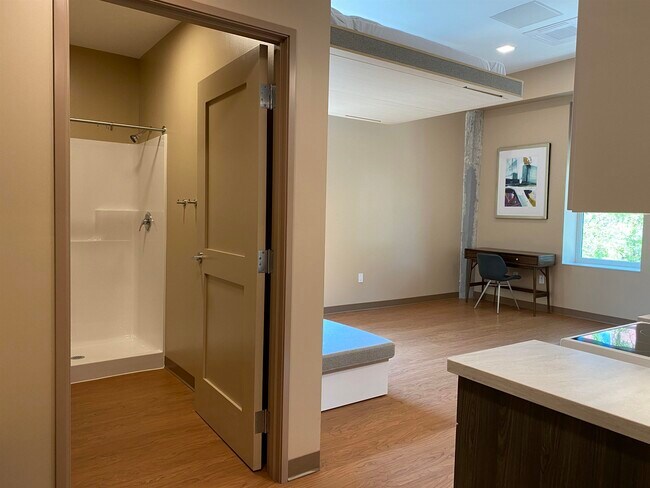 Building Photo - 83 Hanover St