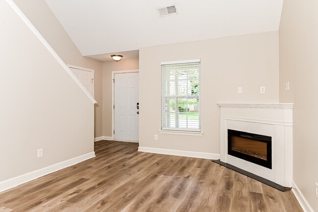Building Photo - 132 Lossie Ln