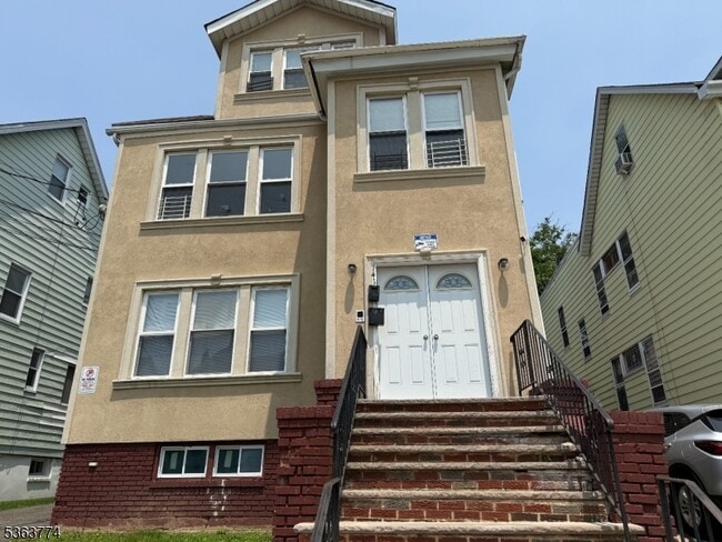 Building Photo - 139 Grumman Ave
