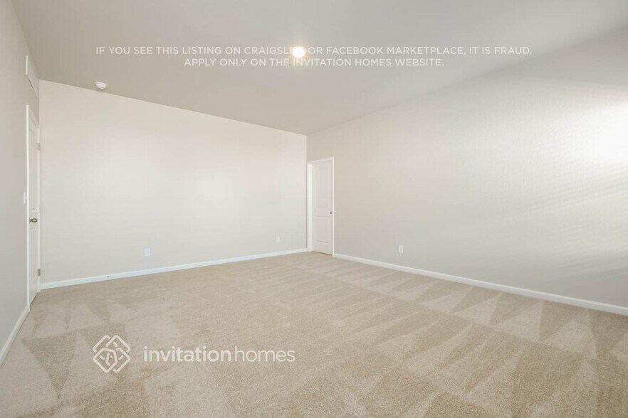 Building Photo - 1055 Long Meadows St