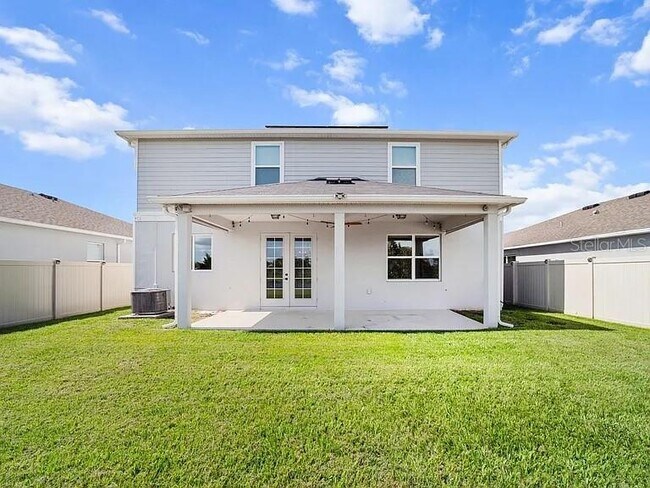 Building Photo - 5005 Golden River Ln