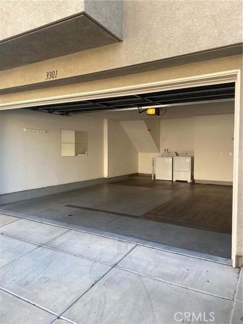 Building Photo - 3301 Orangewood