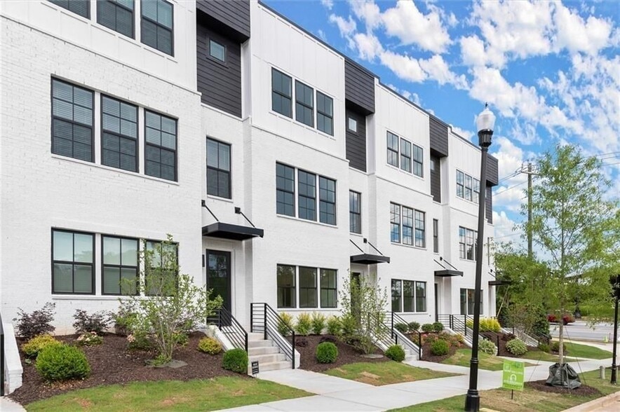 Building Photo - 673 soul Aly