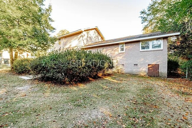 Building Photo - 3319 Pine Belt Rd