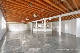 Building Photo - 1600 SE Division St