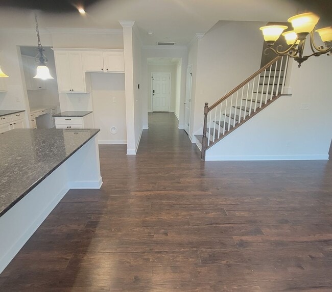 Building Photo - Spacious 4BR/2.5BA Home in Steele Creek