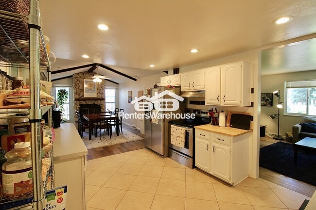 Building Photo - 1405 Abilene Dr