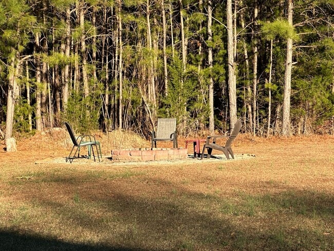 Building Photo - Lovely Custom Built Home with 2 Car Garage...