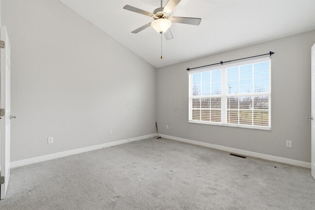 Building Photo - 986 Shaula Dr