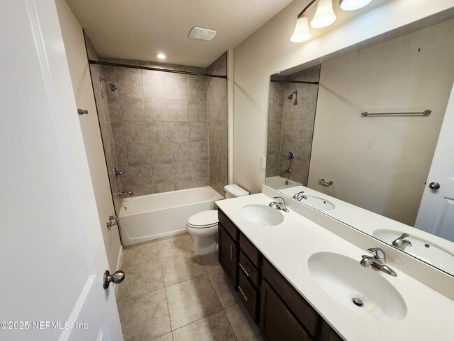 Building Photo - 11303 Streamsong Dr