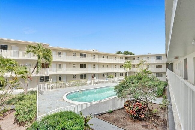 Building Photo - 2 bedroom in North Miami FL 33181