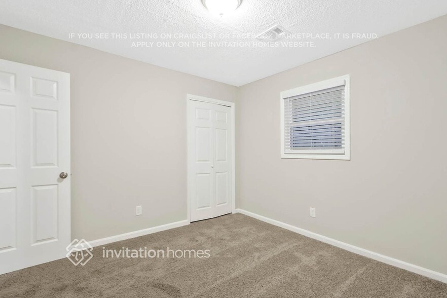 Building Photo - 3382 Saxony Way