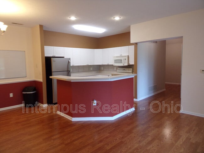 Building Photo - 8057 Crane's Crossing Dr