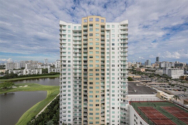 Building Photo - 1745 E Hallandale Beach Blvd
