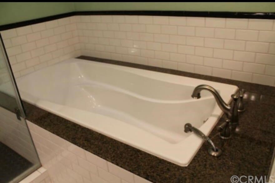 Building Photo - 340 Spinnaker Way