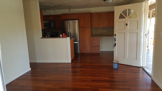 Building Photo - 480 Kenolio Rd