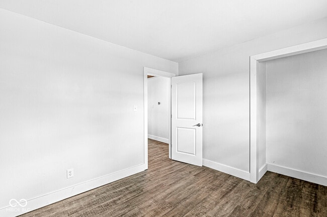 Building Photo - 4307 E 550 S