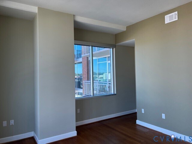 Building Photo - 301 Virginia St