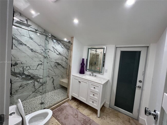 Building Photo - 8410 NE 2nd Ct