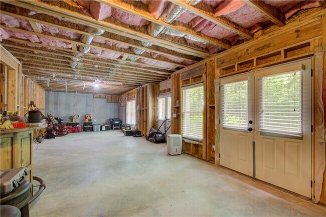 Building Photo - 22 Haygood Ave SE
