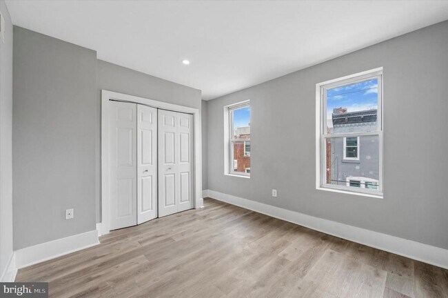 Building Photo - 1512 S Bailey St