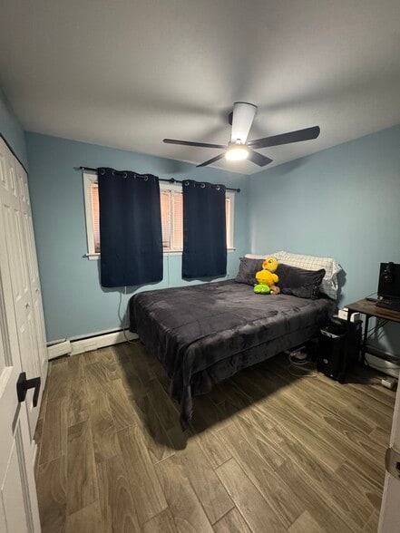 Building Photo - 5326 S 72nd Ct