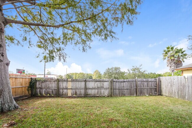 Building Photo - 8338 Argyle Corners Ct