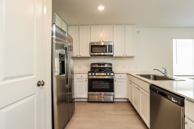 Building Photo - 15407 Salmon Spg