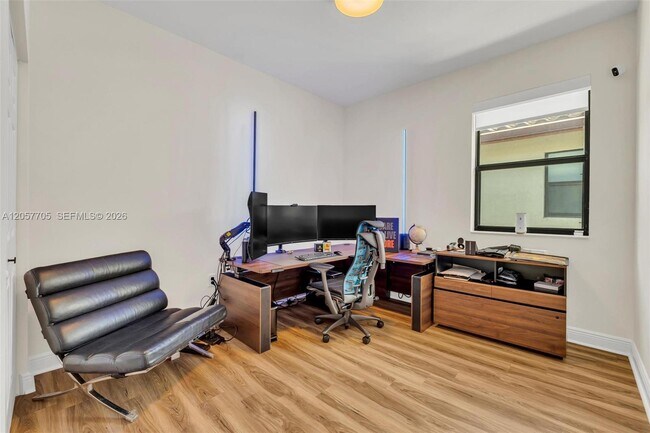 Building Photo - 10204 NW 86th St