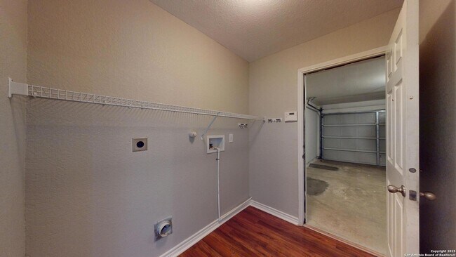 Building Photo - 9515 Boatman Pier