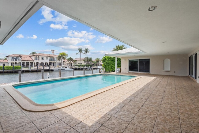 Building Photo - 40 Isla Bahia Dr