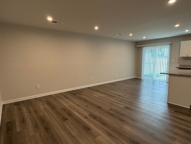 Building Photo - 3 Bed | 2.5 Bath New Construction Townhous...