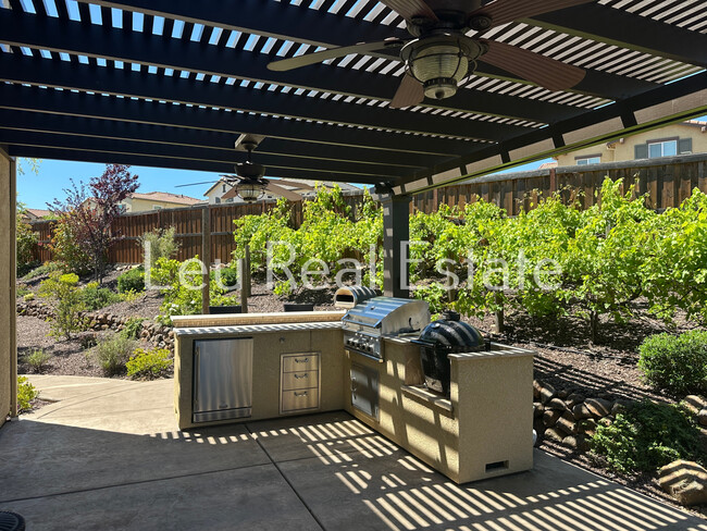 Building Photo - 5256 Florentino Lp