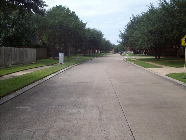 Building Photo - 14906 White Forge Ln