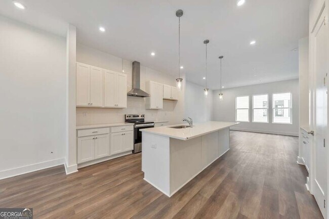 Building Photo - 515 Motivation Cir NW