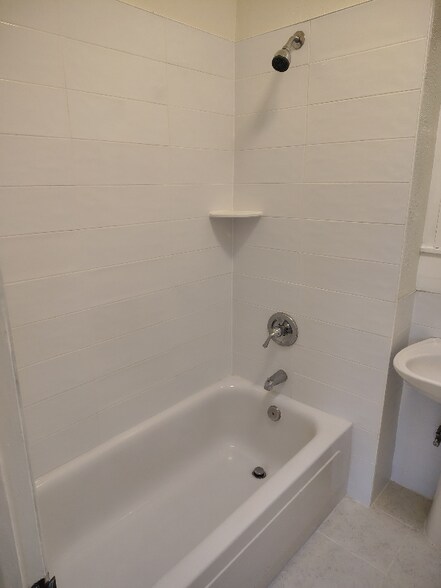 Building Photo - 3855 Julian St