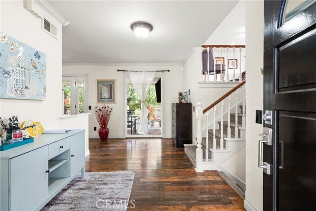 Building Photo - 9558 Swinton Ave