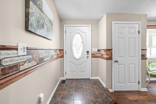 Building Photo - 620 Southridge Ct