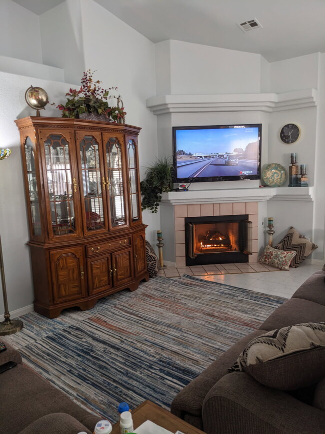Building Photo - 3970 Equinox Ct