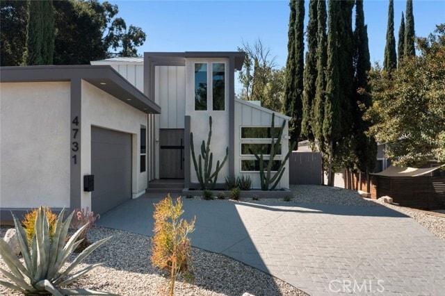 Building Photo - 4731 Topanga Canyon Blvd