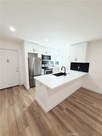 Building Photo - 17000 Burbank Blvd