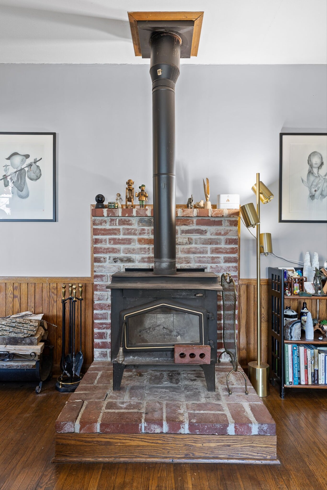 Building Photo - 844 Linden Hall Rd