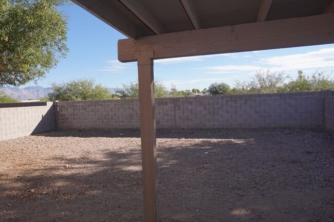 Building Photo - Popular Location, 3Bdm 2Ba Home