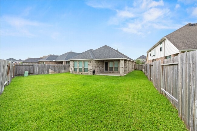 Building Photo - 31222 Pinebrook Falls Ln
