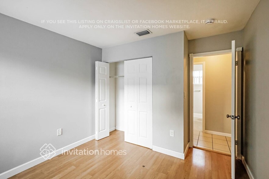 Building Photo - 14736 SW 92nd St