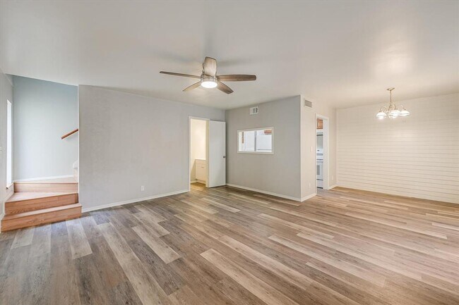 Building Photo - 6718 Silvermine Dr