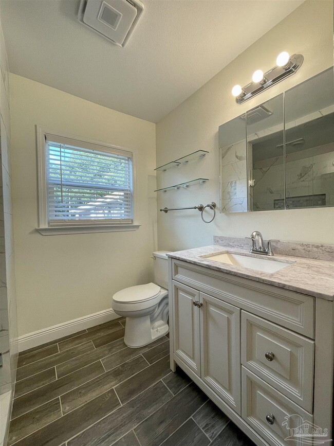 Building Photo - 5864 Tanglewood Dr
