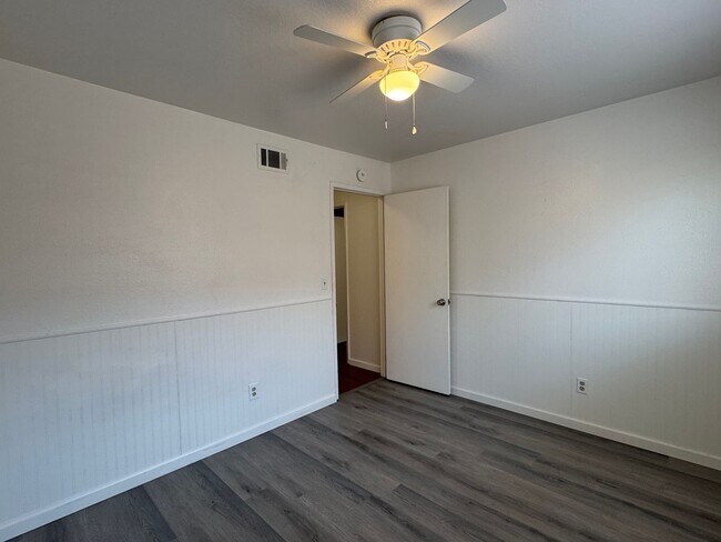 Building Photo - Four Bed, Two Bath Home In North Stockton