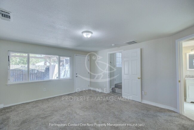 Building Photo - Tahoe Park Bugalow, move in ASAP
